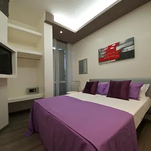 https://bb-roma-naif.it-romehotels.com