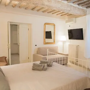 casa-laurentius.it-tuscanyhotel.com/