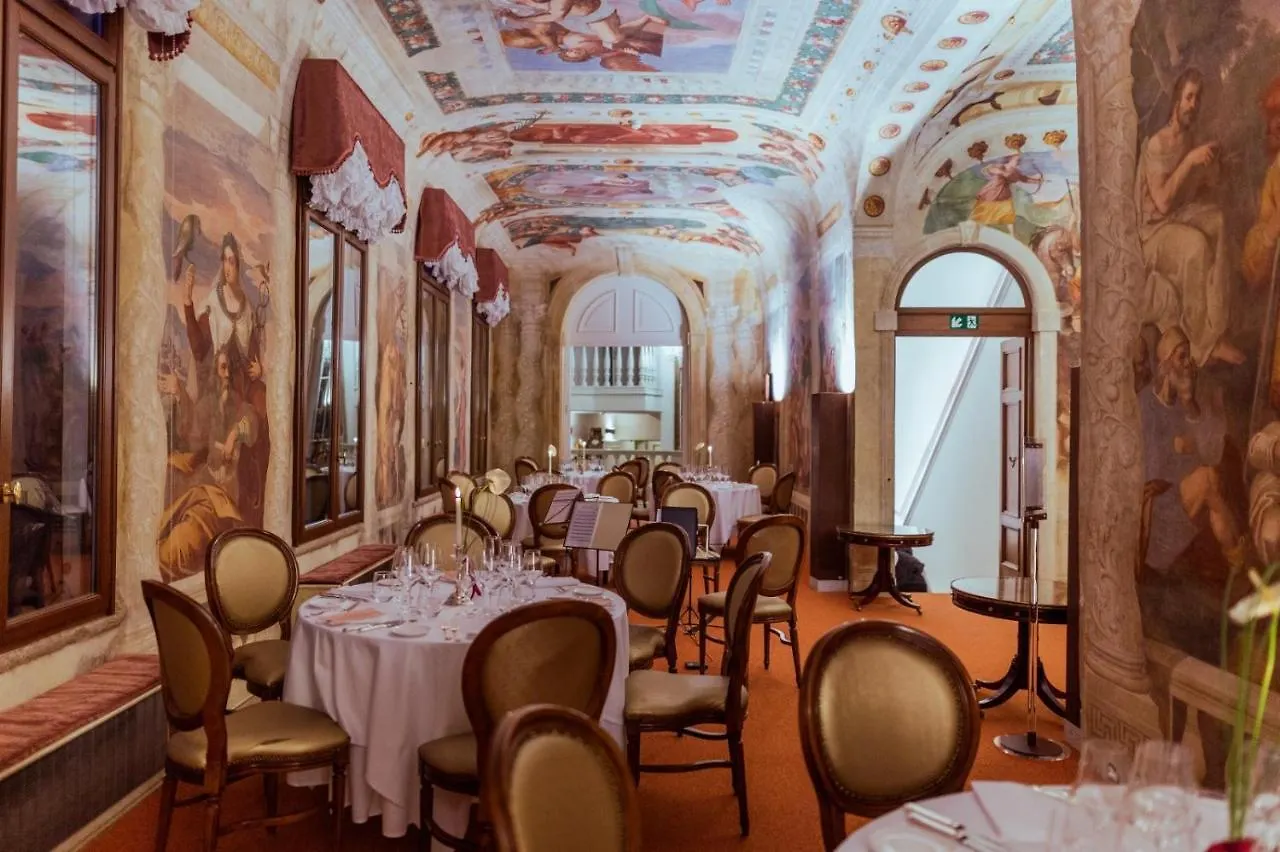 Hotel Villa Barbarich Venice Mestre 4*,  Italia