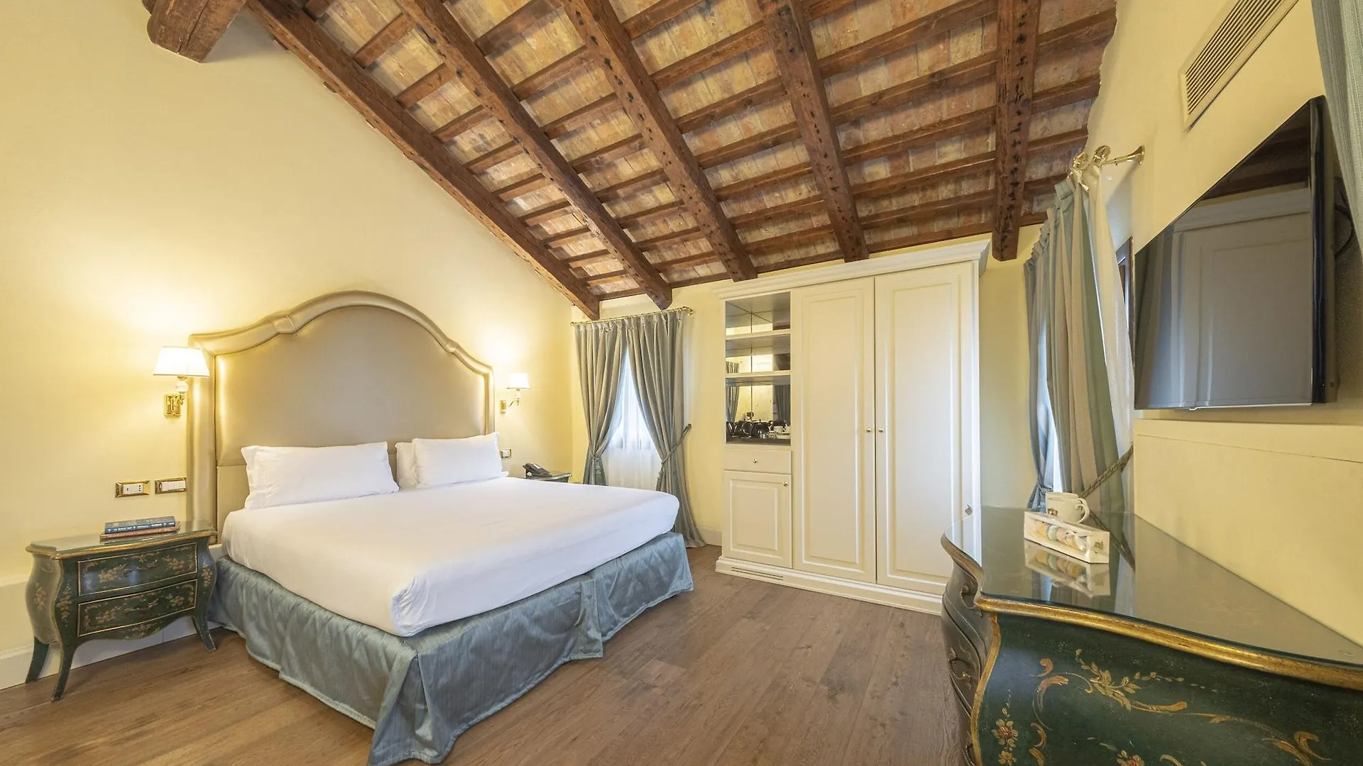 Hotel Villa Barbarich Venice Mestre 4*,  Italia